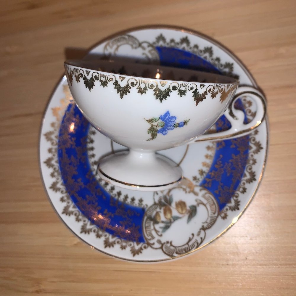 4 Rare Oscar schlegelmilch signed demitasse cups